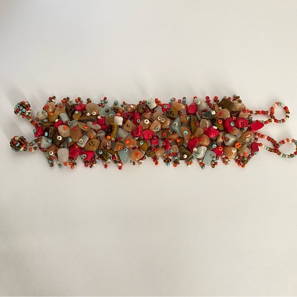 Jewelry - Vintage Multi Color Stone Chips & Seed Bead Bracelet